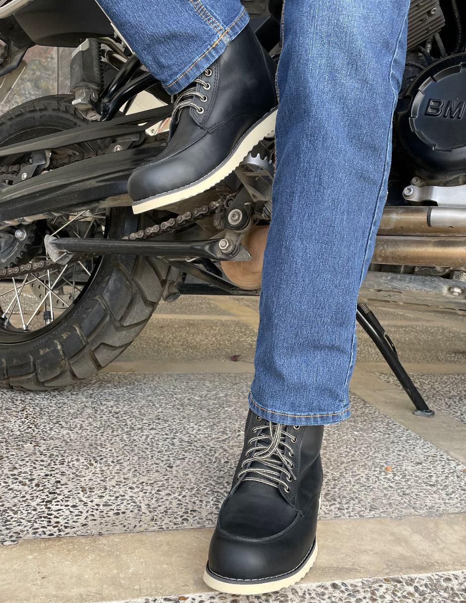 Bota Roen de piel para hombre 6