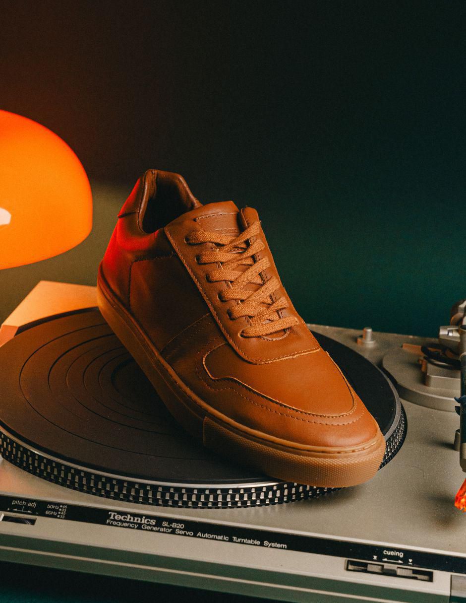 Tenis de piel para hombre 11