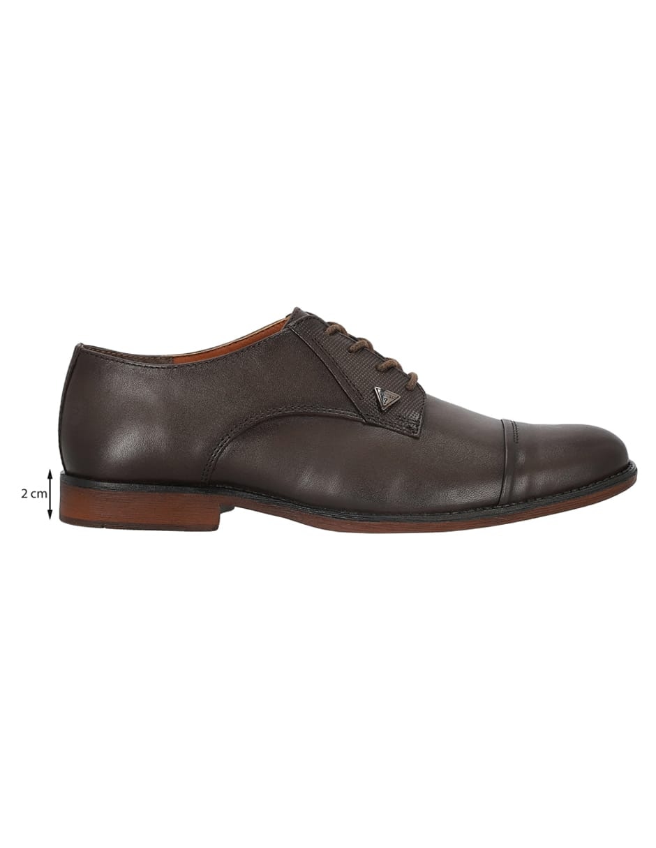 Zapato cerrado Guess para hombre