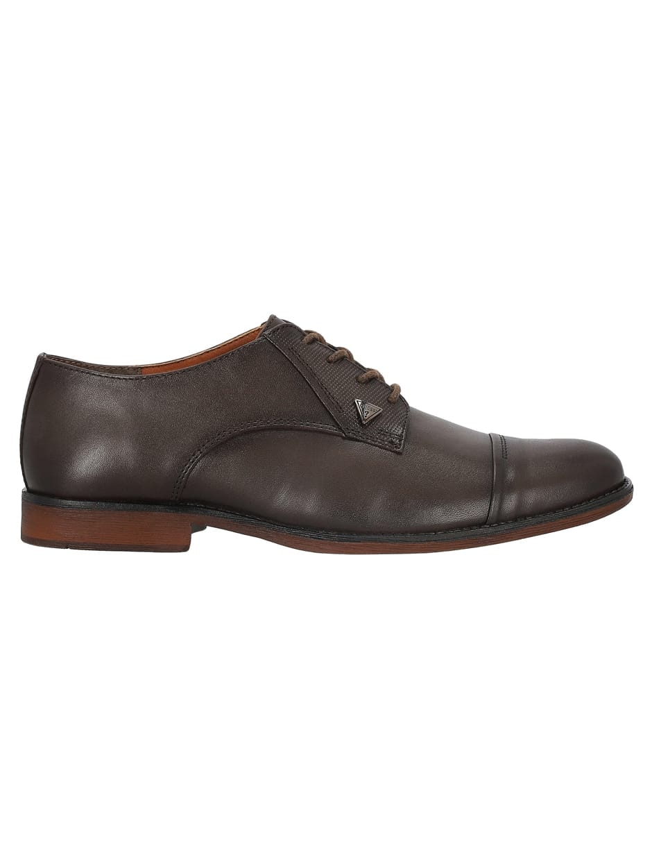 Zapato cerrado Guess para hombre