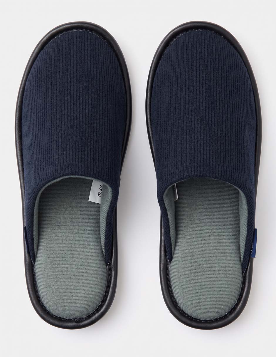 Pantufla para hombre 4