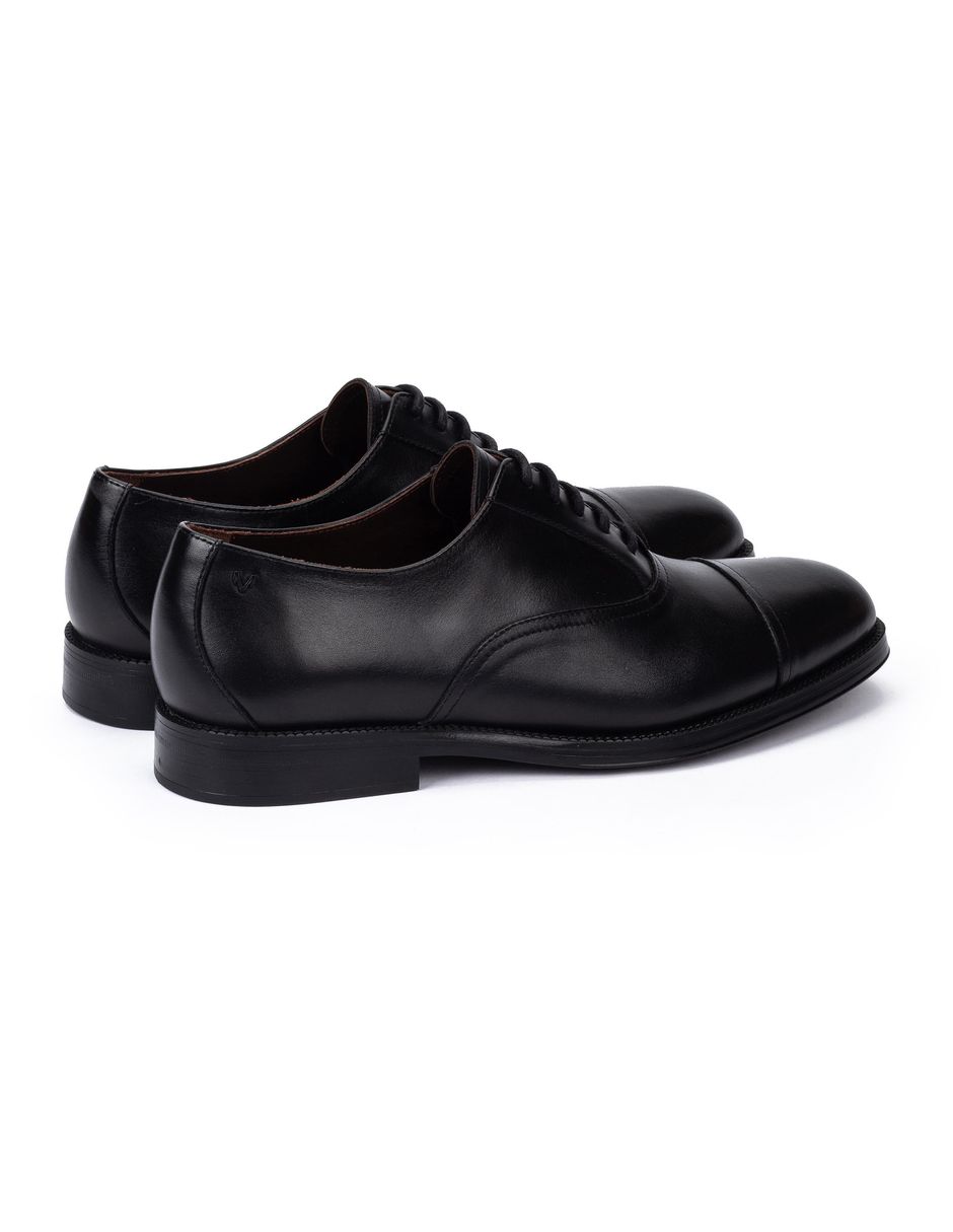 Zapato cerrado para hombre