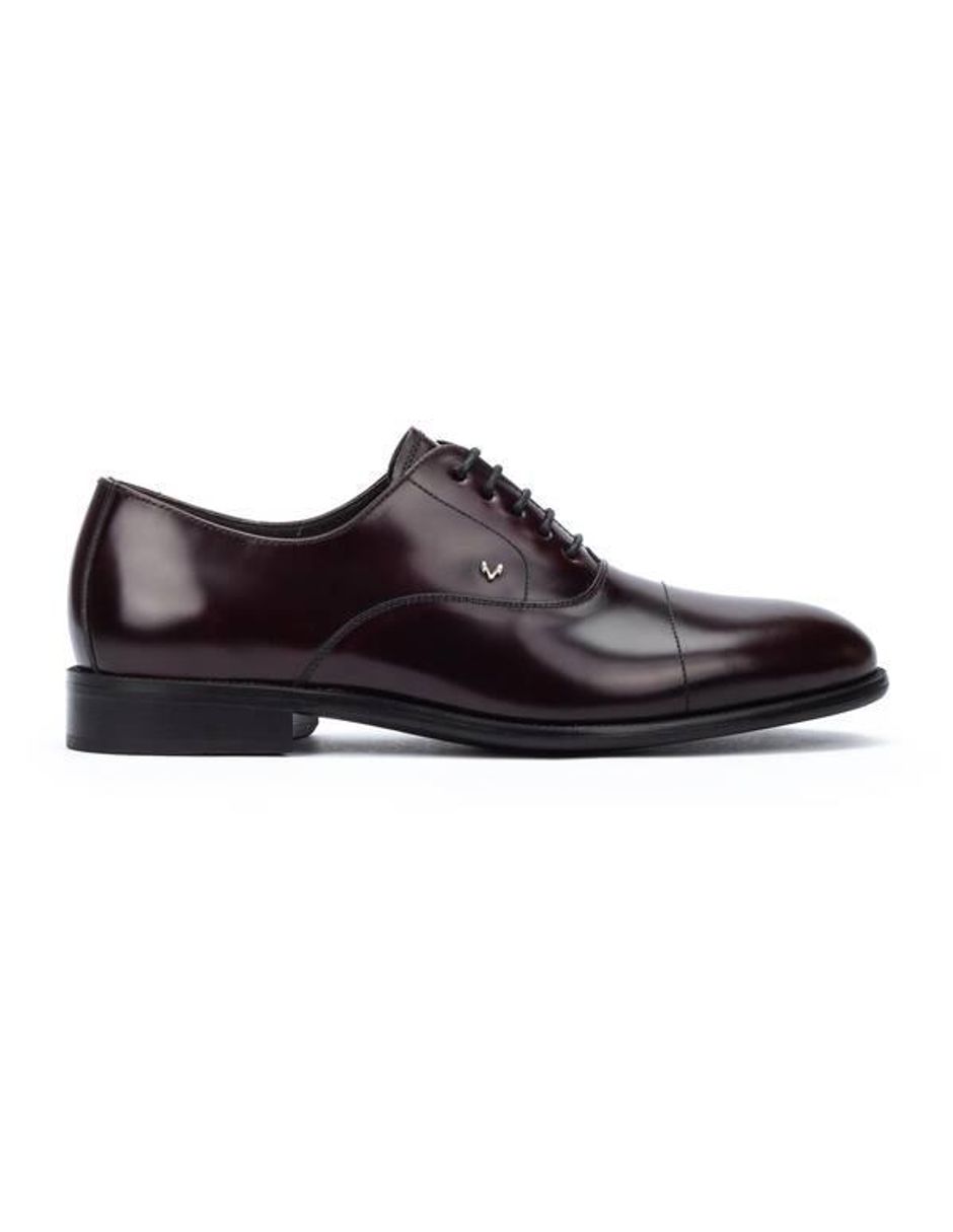 Zapato cerrado para hombre