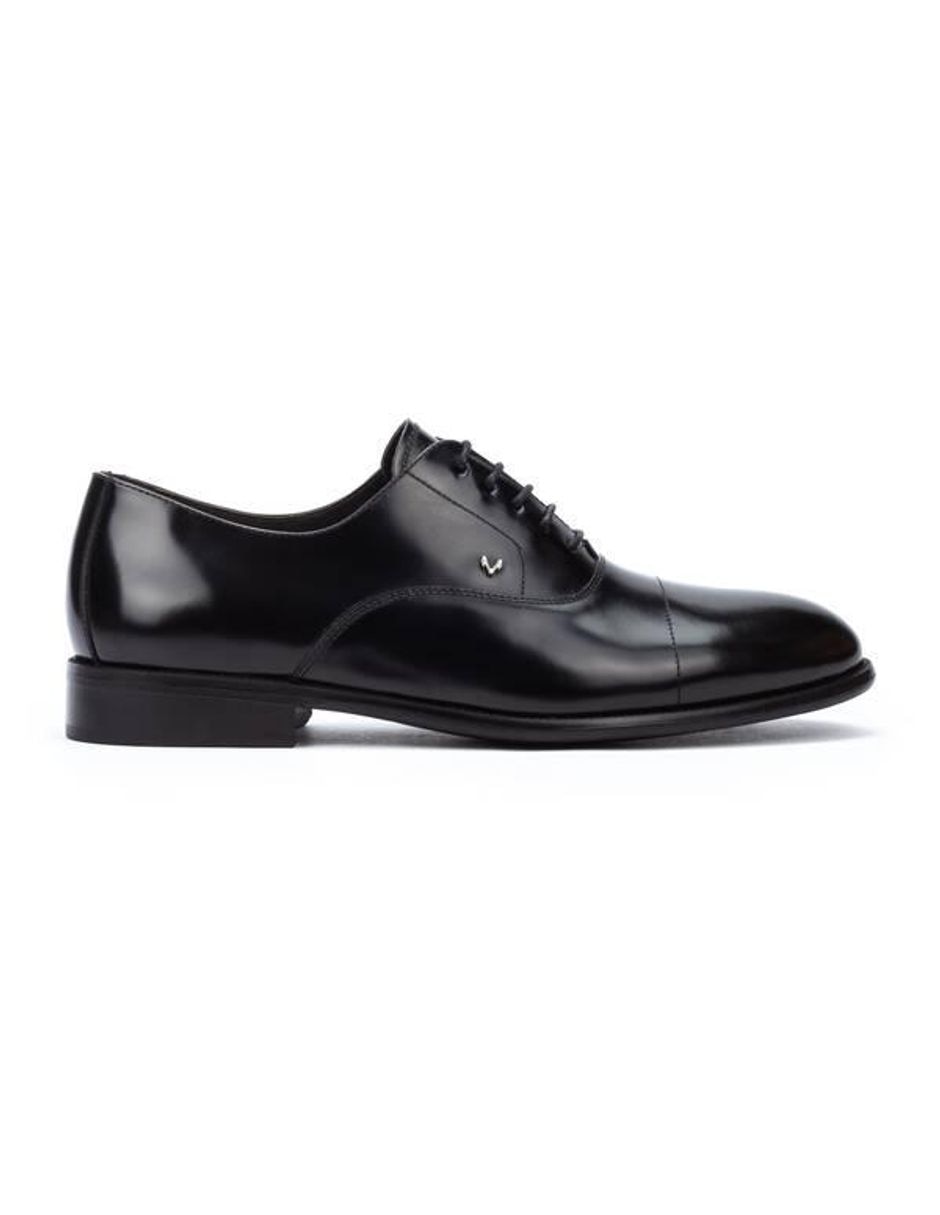 Zapato cerrado para hombre