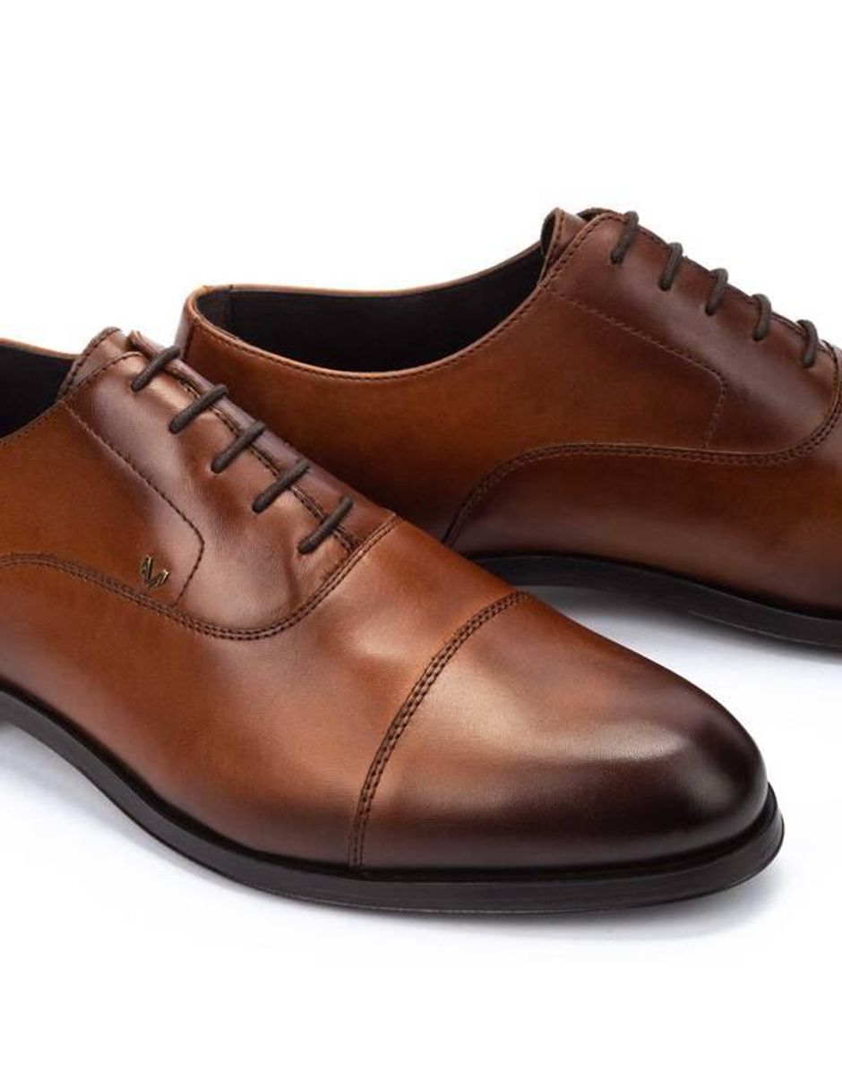 Zapato cerrado para hombre