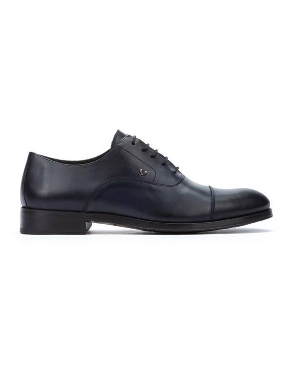 Zapato cerrado para hombre