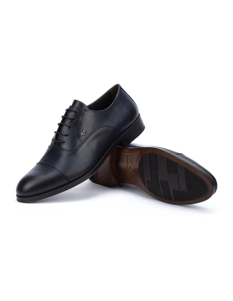 Zapato cerrado para hombre