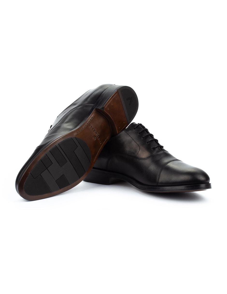 Zapato cerrado para hombre