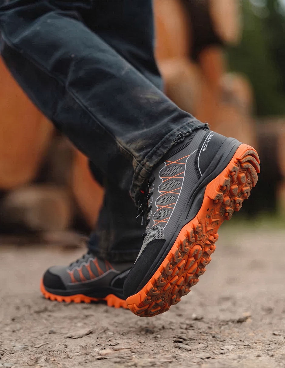 Bota industrial para hombre 11