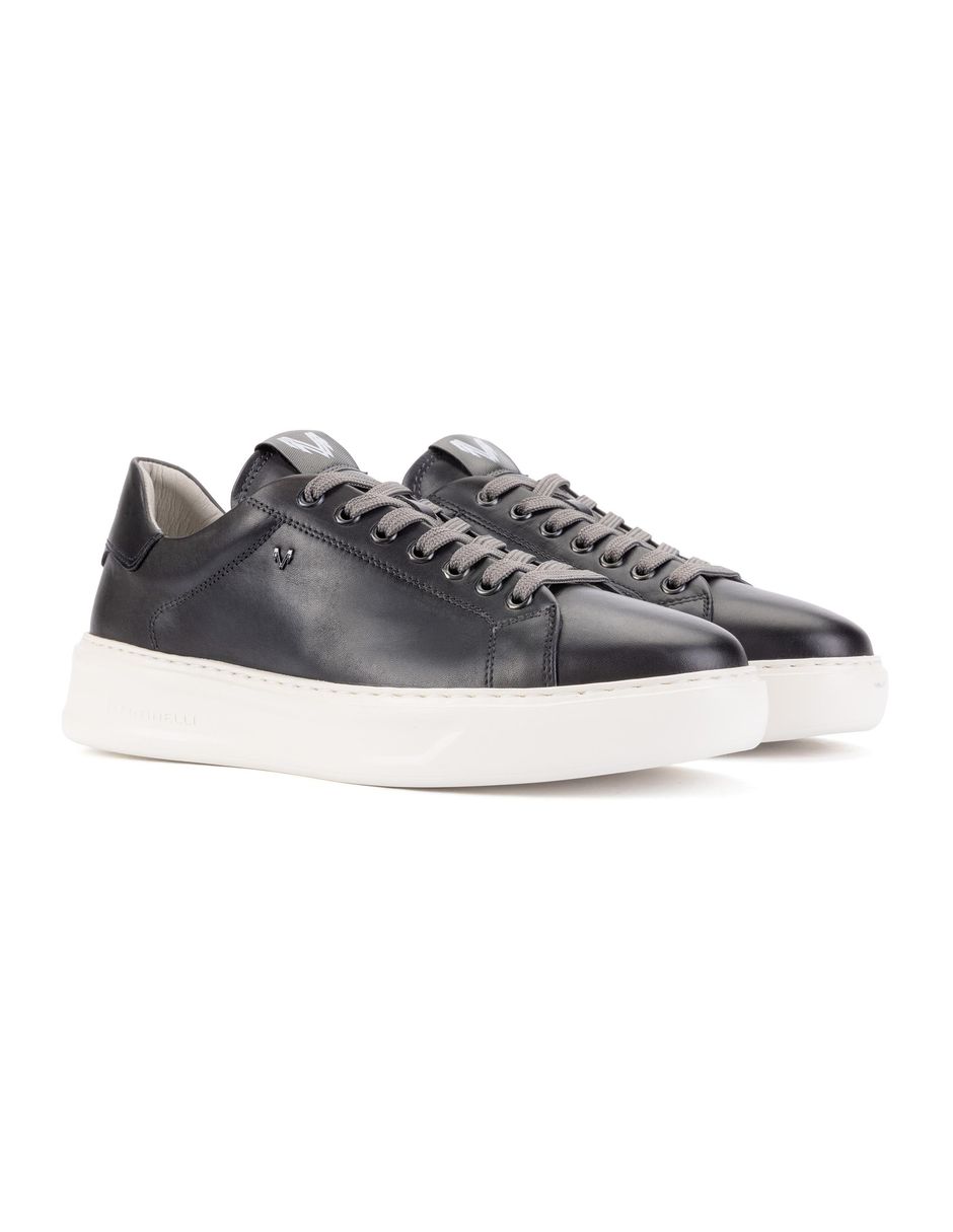 Tenis para hombre 2